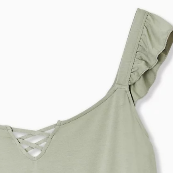 NWT's Torrid Top! - Picture 2 of 3